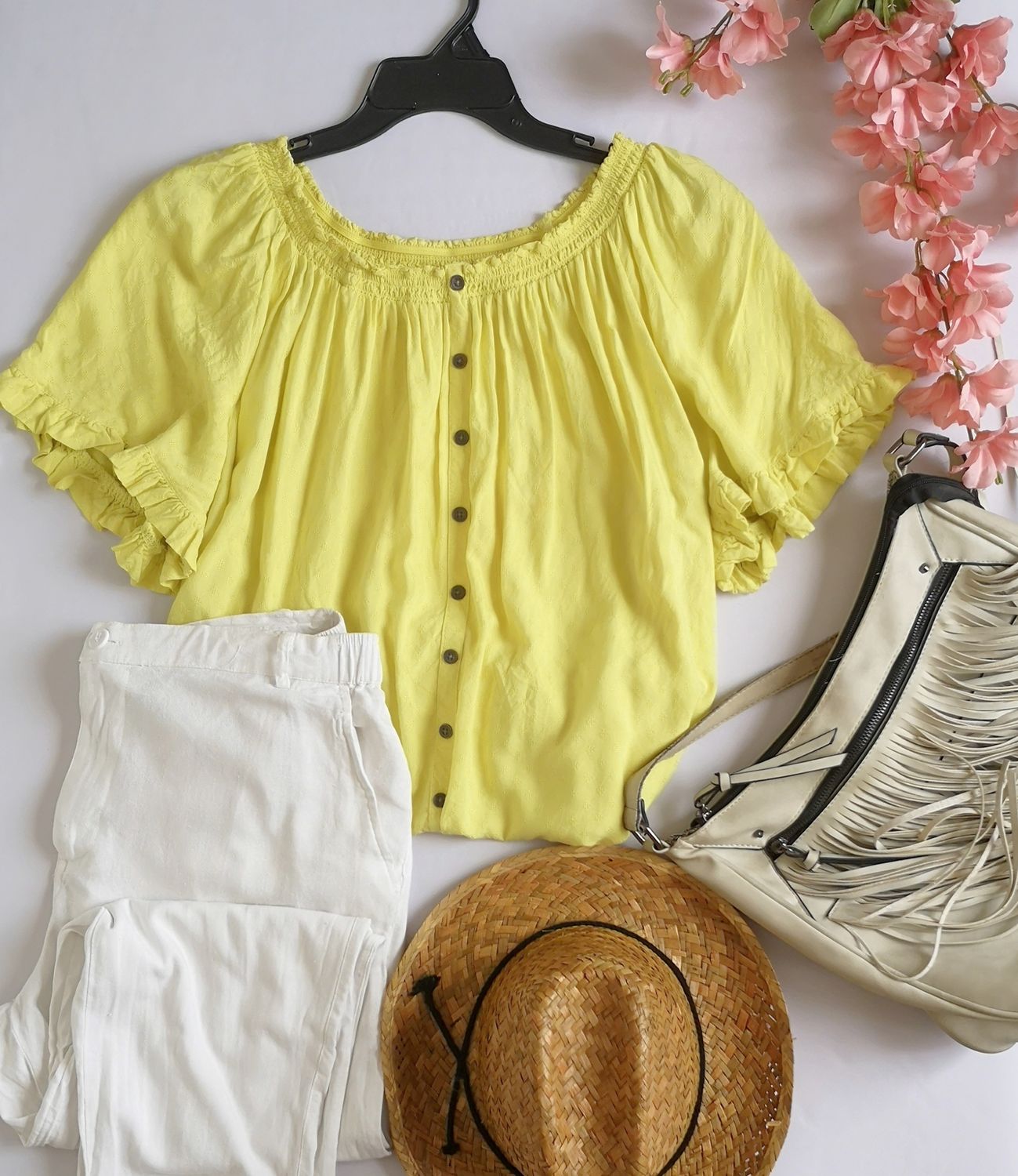 BLUSA CON BOTONES ADELANTE