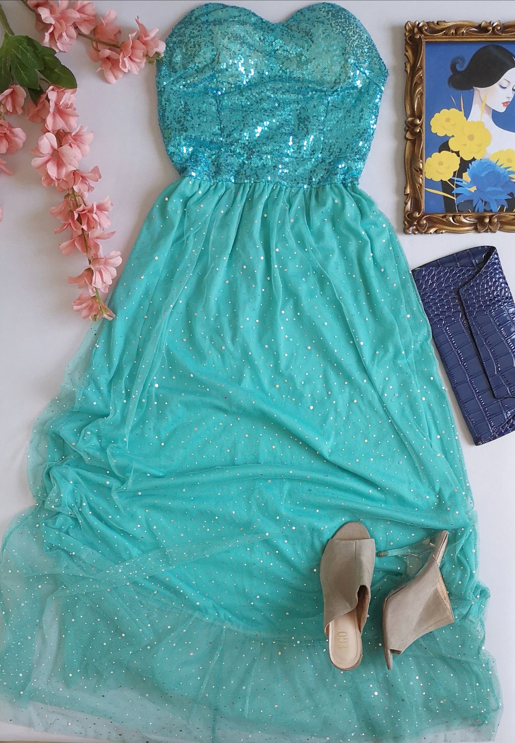 VESTIDO LARGO DE TUL Y LENTEJUELAS