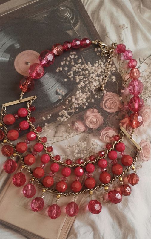 COLLAR