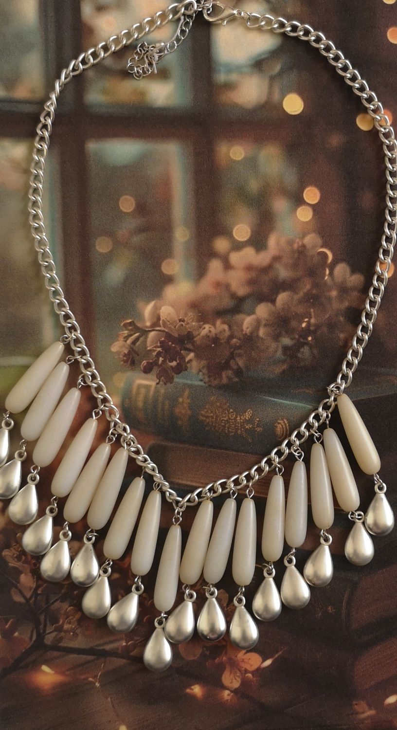 COLLAR