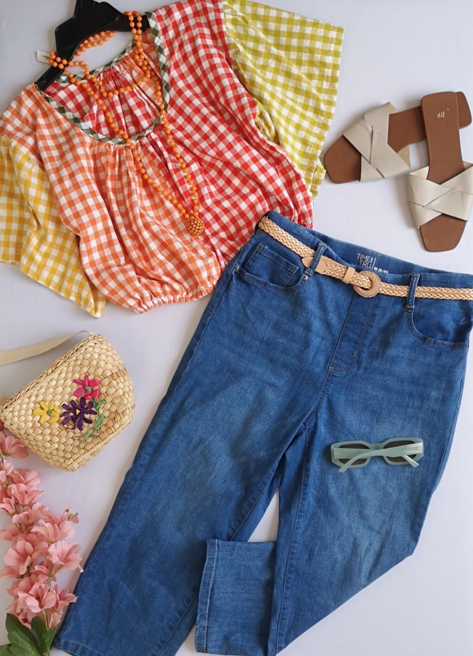 BLUSA MANGAS ANCHAS CON JEANS 