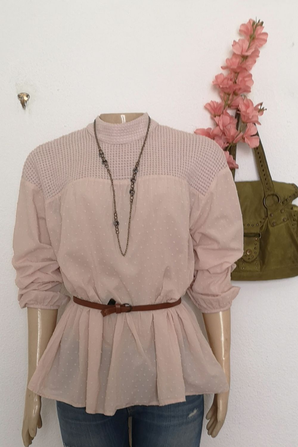 BLUSA HOMBROS CAÍDOS INCLUYE COLLAR