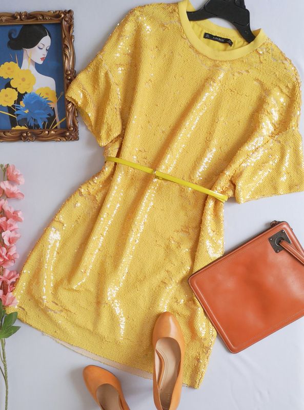 VESTIDO DE LENTEJUELAS INCLUYE CINCHO