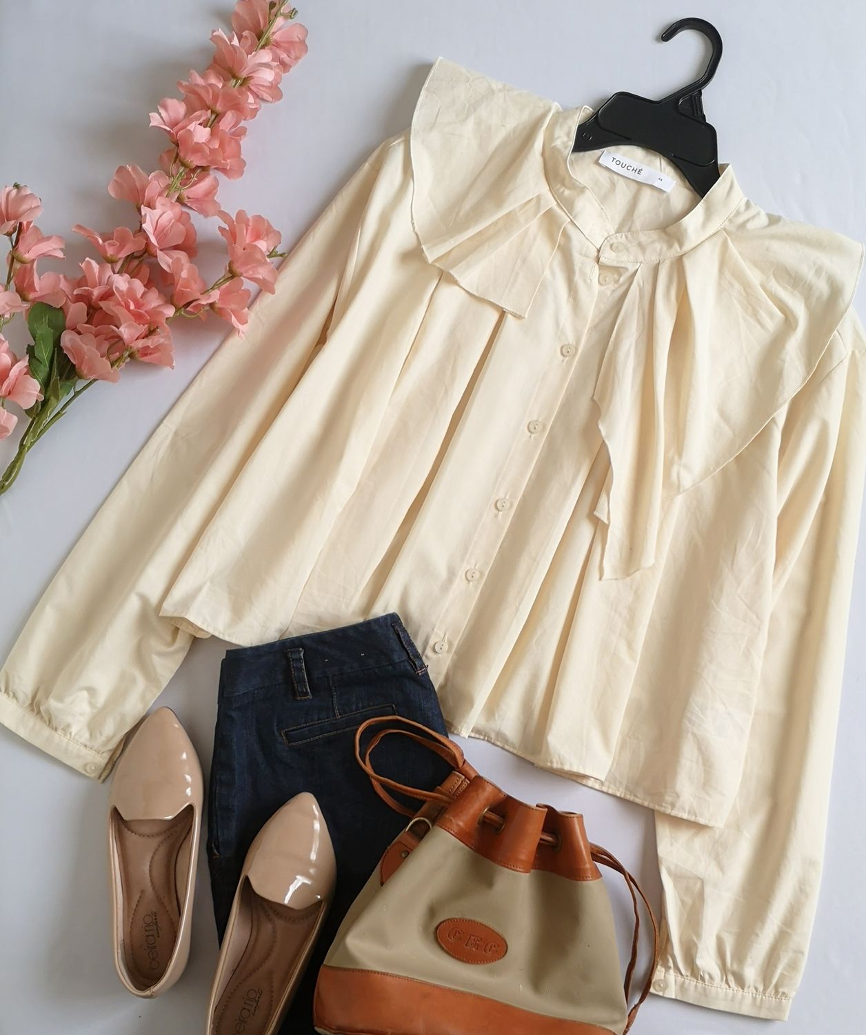 BLUSA ESTILO CAPA