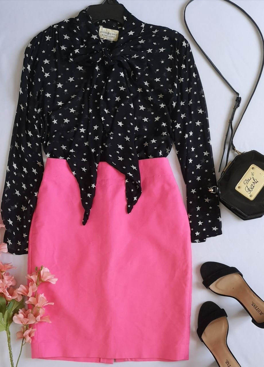 BLUSA DE CHIFÓN CON FALDA LÁPIZ ⚓