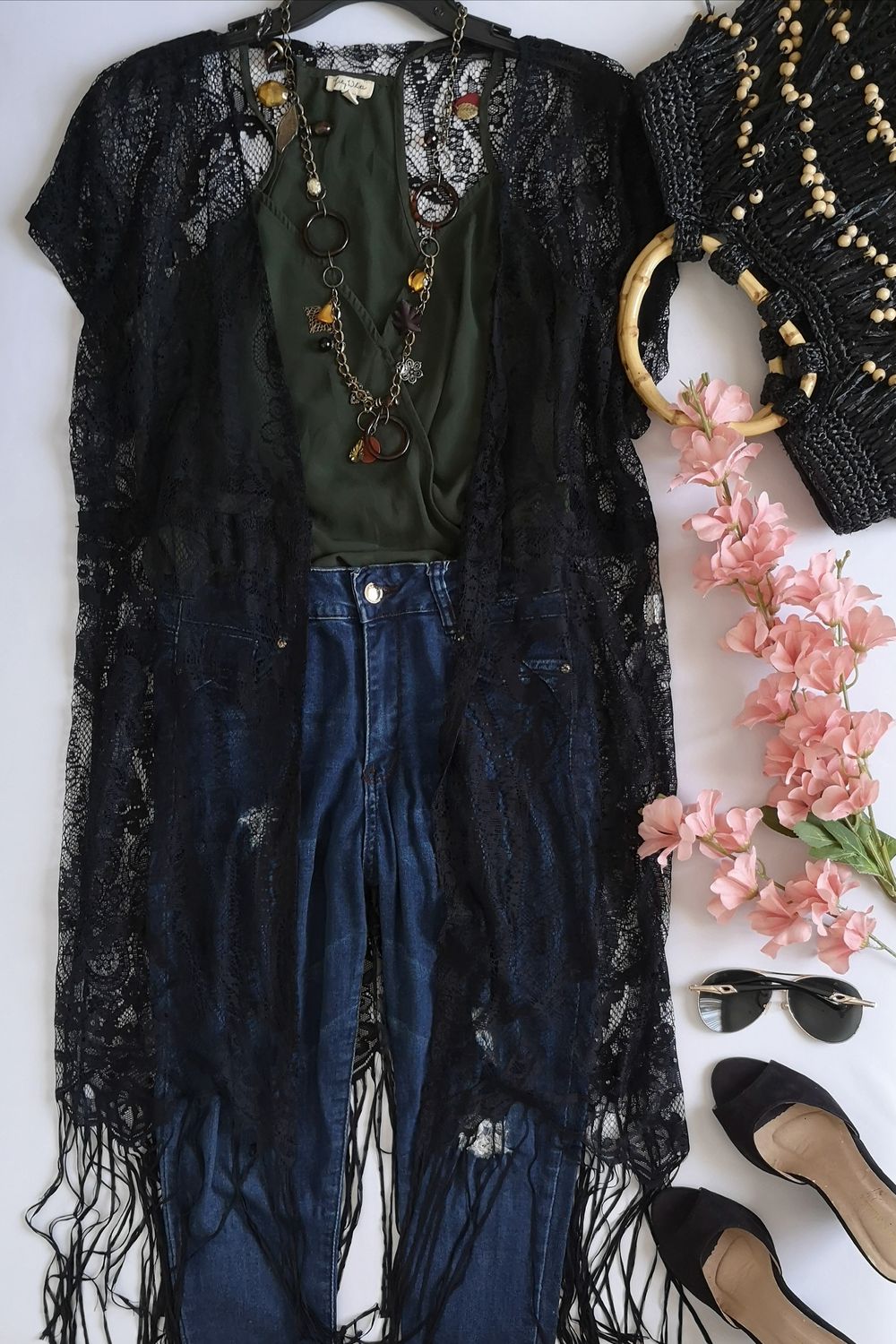 KIMONO DE ENCAJE Y BLUSA DE TIRANTES ⚓