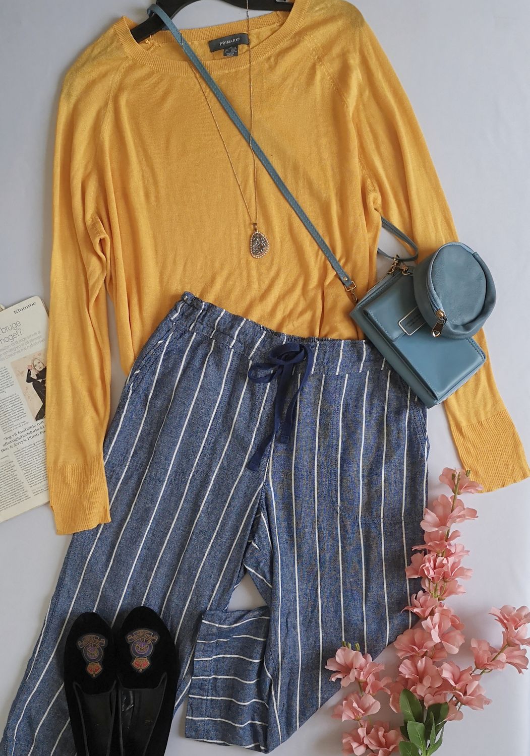 BLUSA TELA SUAVE Y PANTALÓN CORTO 💙