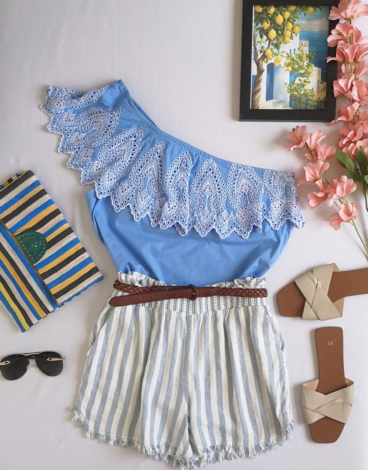 BLUSA HOMBROS DESCUBIERTOS Y SHORT ⚓