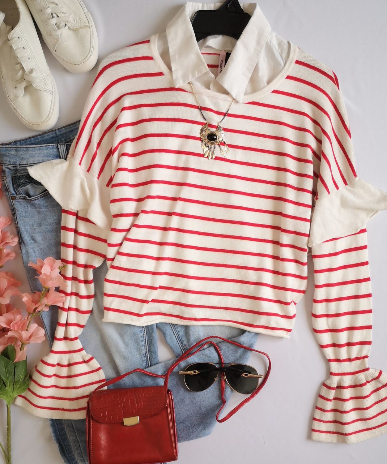 BLUSA CON OLANES INCLUYE COLLAR