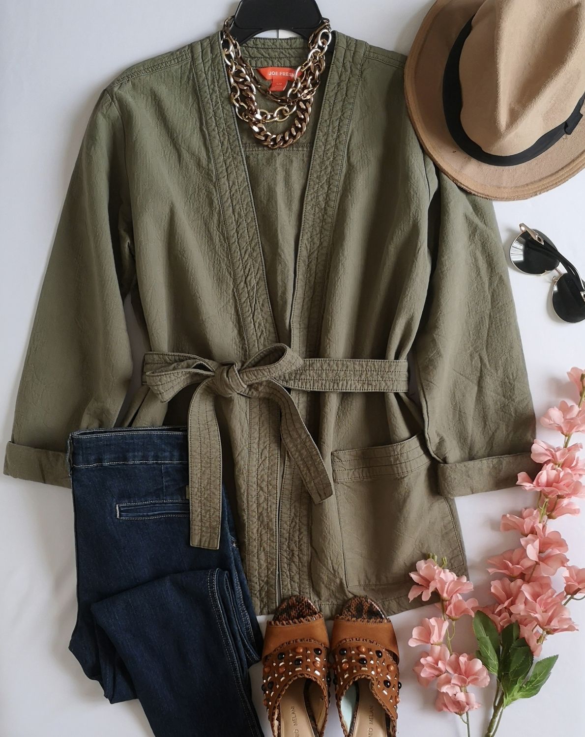 CHAQUETA TIPO KIMONO CON CINTO