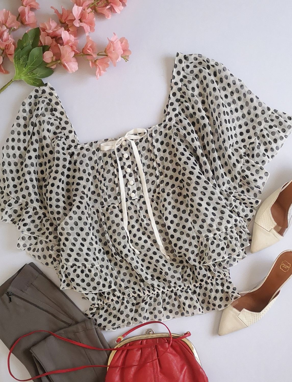 BLUSA MANGAS MARIPOSA CUELLO CUADRADO ❤️