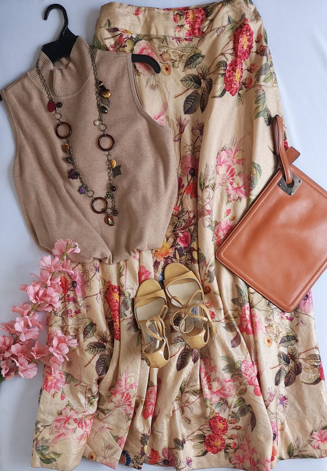 MAXI FALDA BOMBACHA Y BLUSA SIN MANGAS