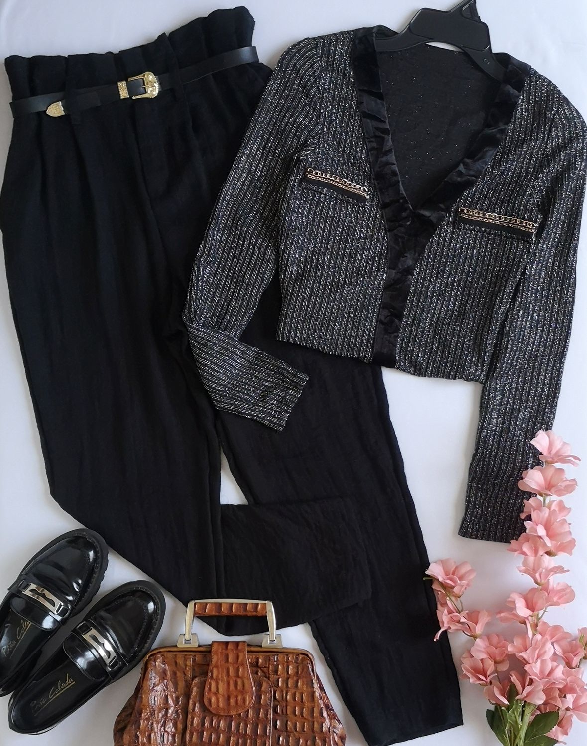 BLUSA TALLADA Y PANTALÓN CON BOLSAS ⚓