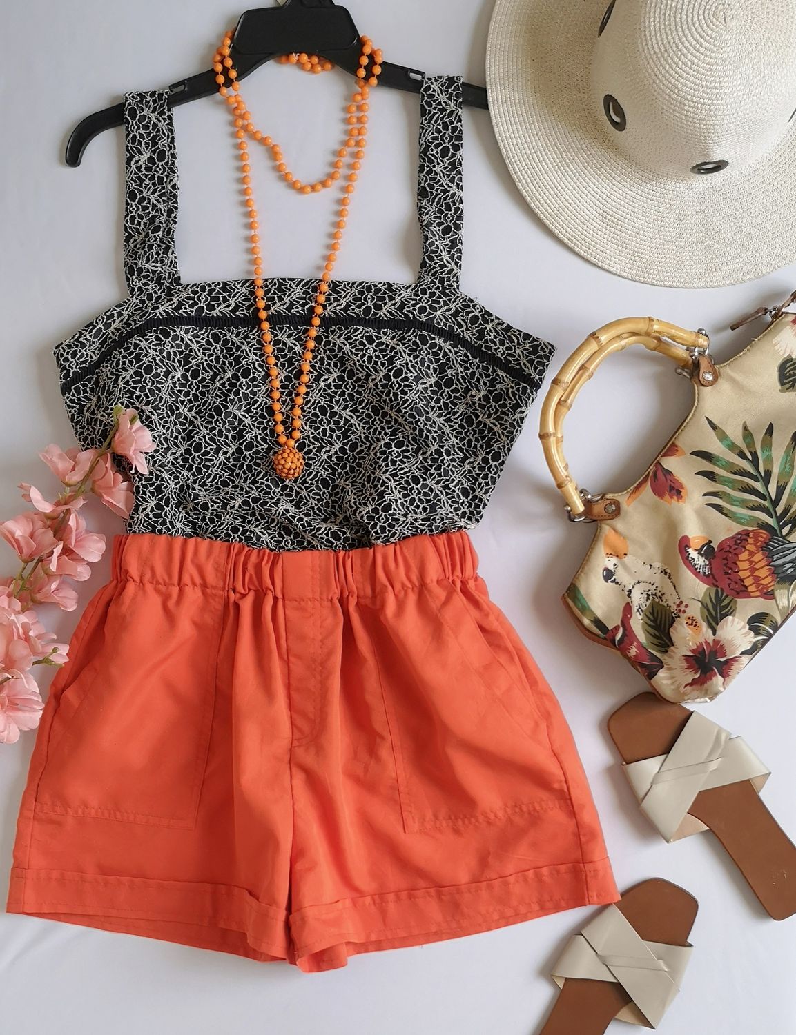 SHORT CON BOLSAS Y BLUSA TIPO PEPLUM 💙
