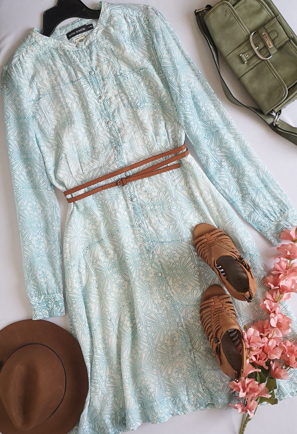 VESTIDO CON BOTONES ADELANTE INCLUYE CINCHO 💙