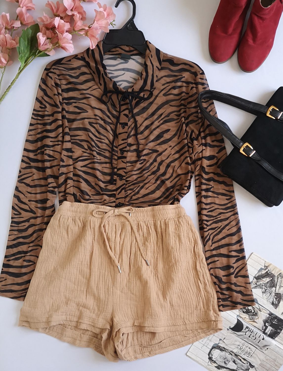 SHORT TELA SUAVE Y BLUSA DE TUL ⚓