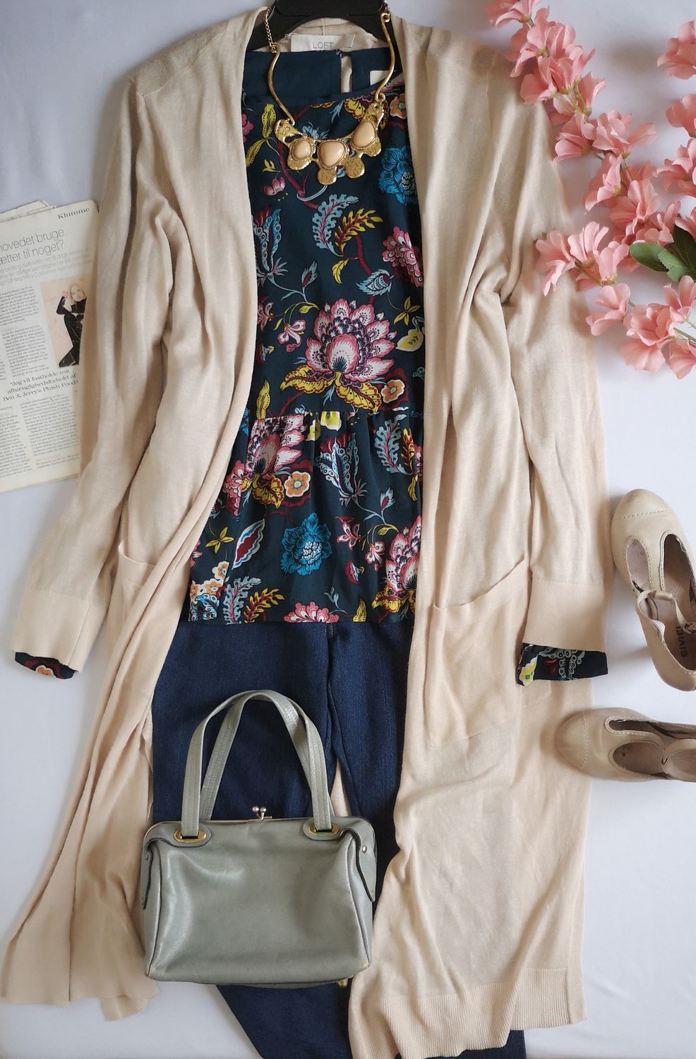 CÁRDIGAN LIVIANO Y BLUSA TIPO PEPLUM ⚓