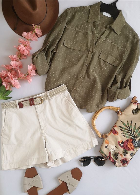BLUSA DE CHIFON Y SHORT DE GABARDINA ⚓