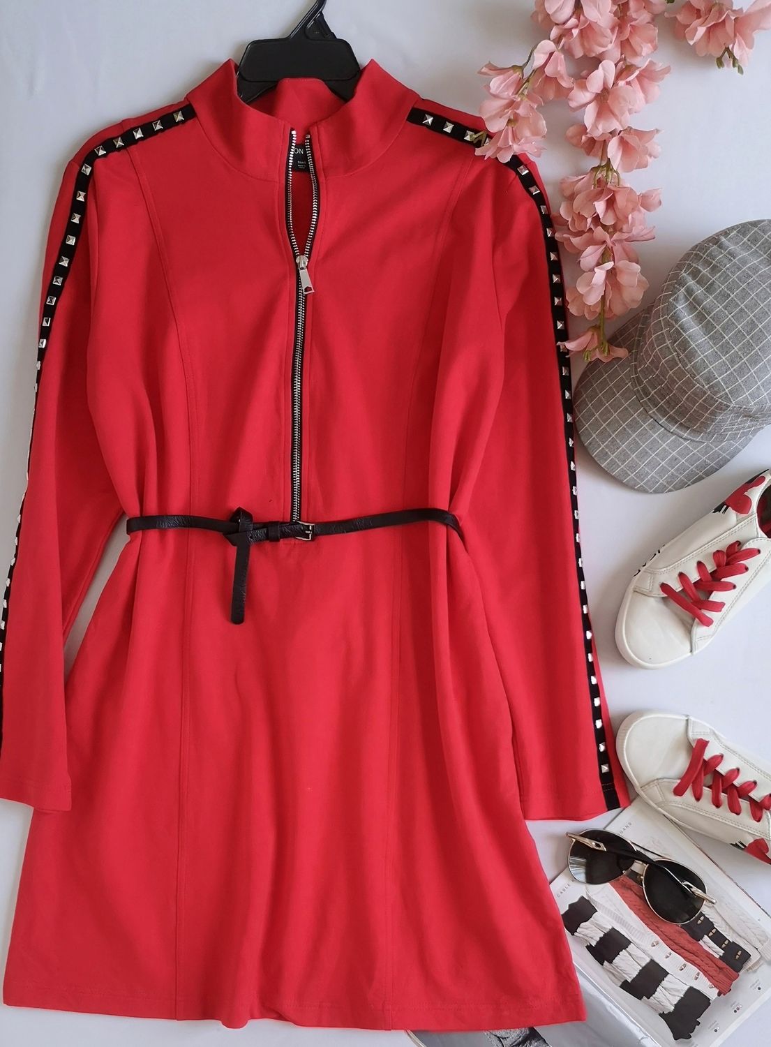 VESTIDO CON ZIPPER ADELANTE INCLUYE CINCHO