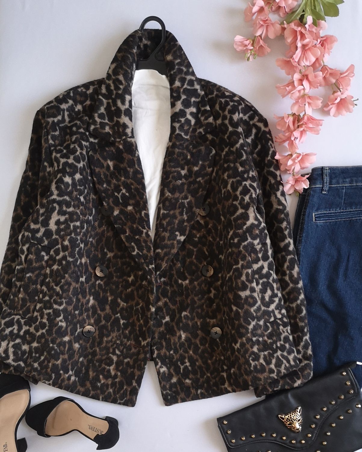 ABRIGO TRASLAPADO ANIMAL PRINT