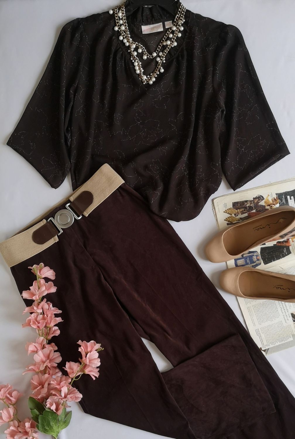 PANTALÓN CORTE RECTO Y BLUSA LARGA