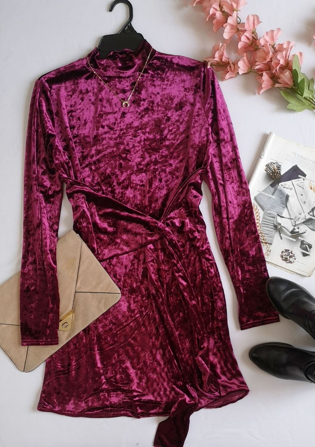 VESTIDO TALLADO CON NUDO