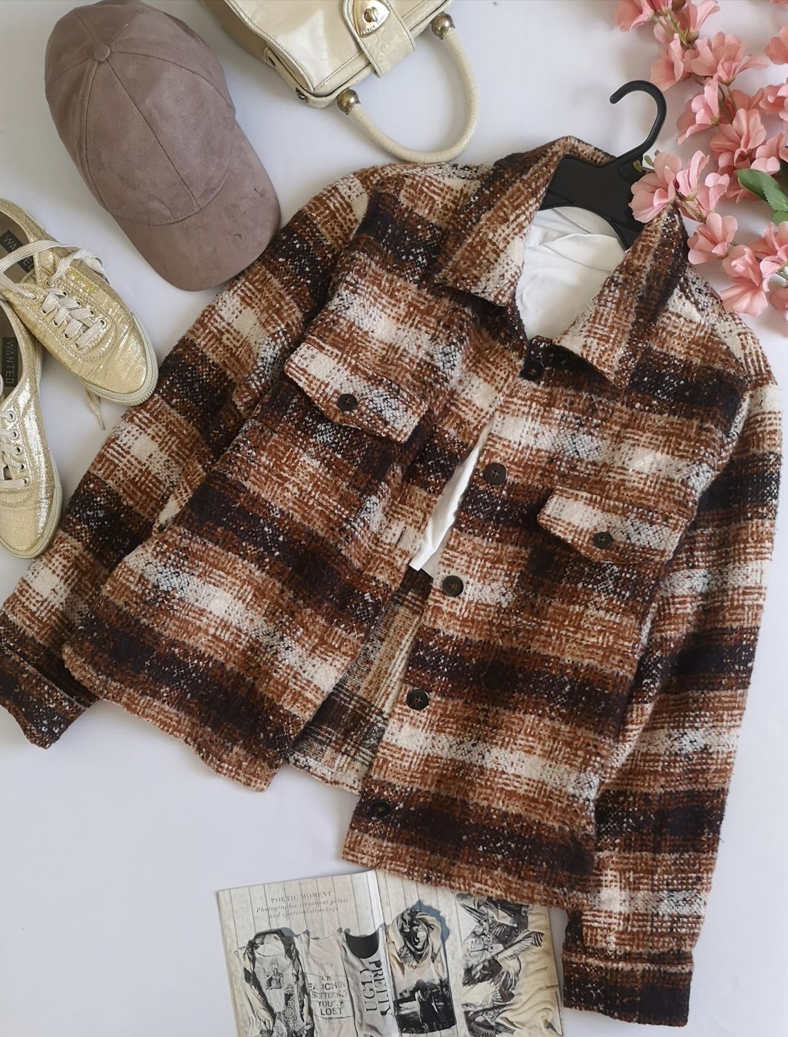 JACKET CON BOTONES