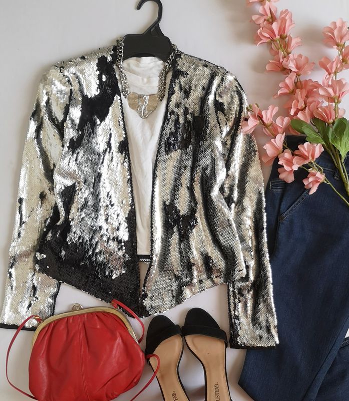 CHAQUETA DE LENTEJUELAS