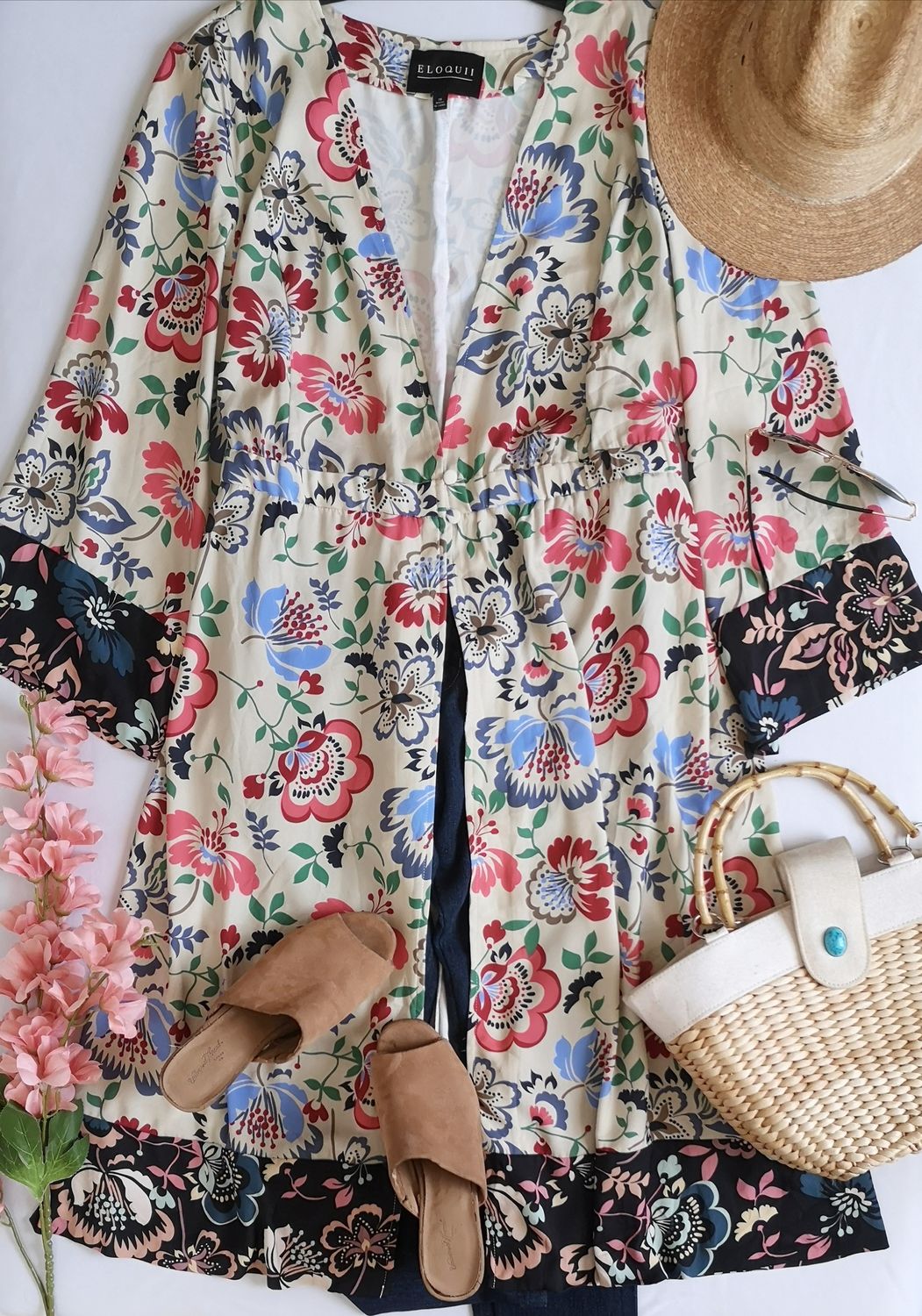 KIMONO CON BOLSAS A LOS LADOS