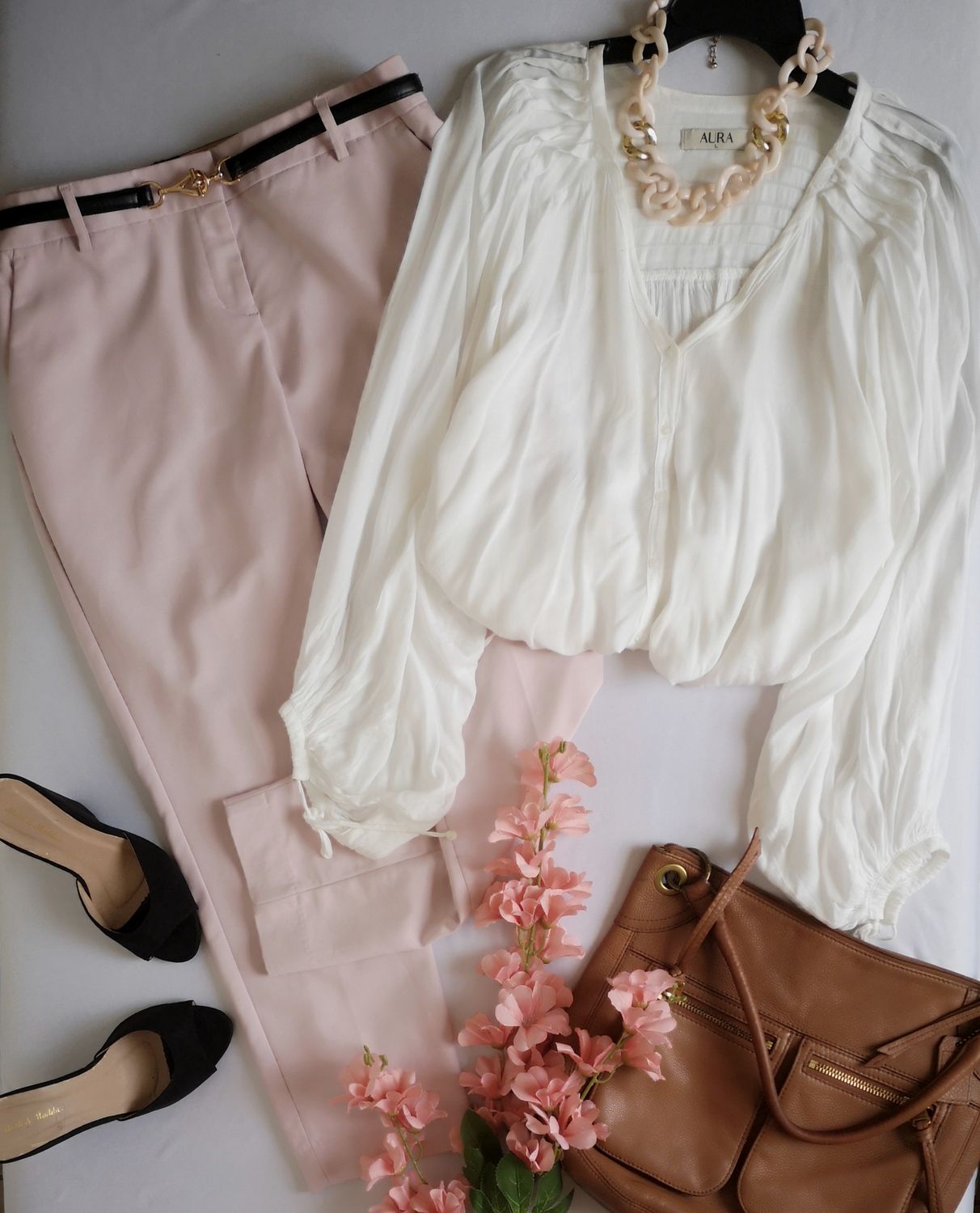 BLUSA ESTILO BOHO Y PANTALÓN CORTE RECTO ❤️