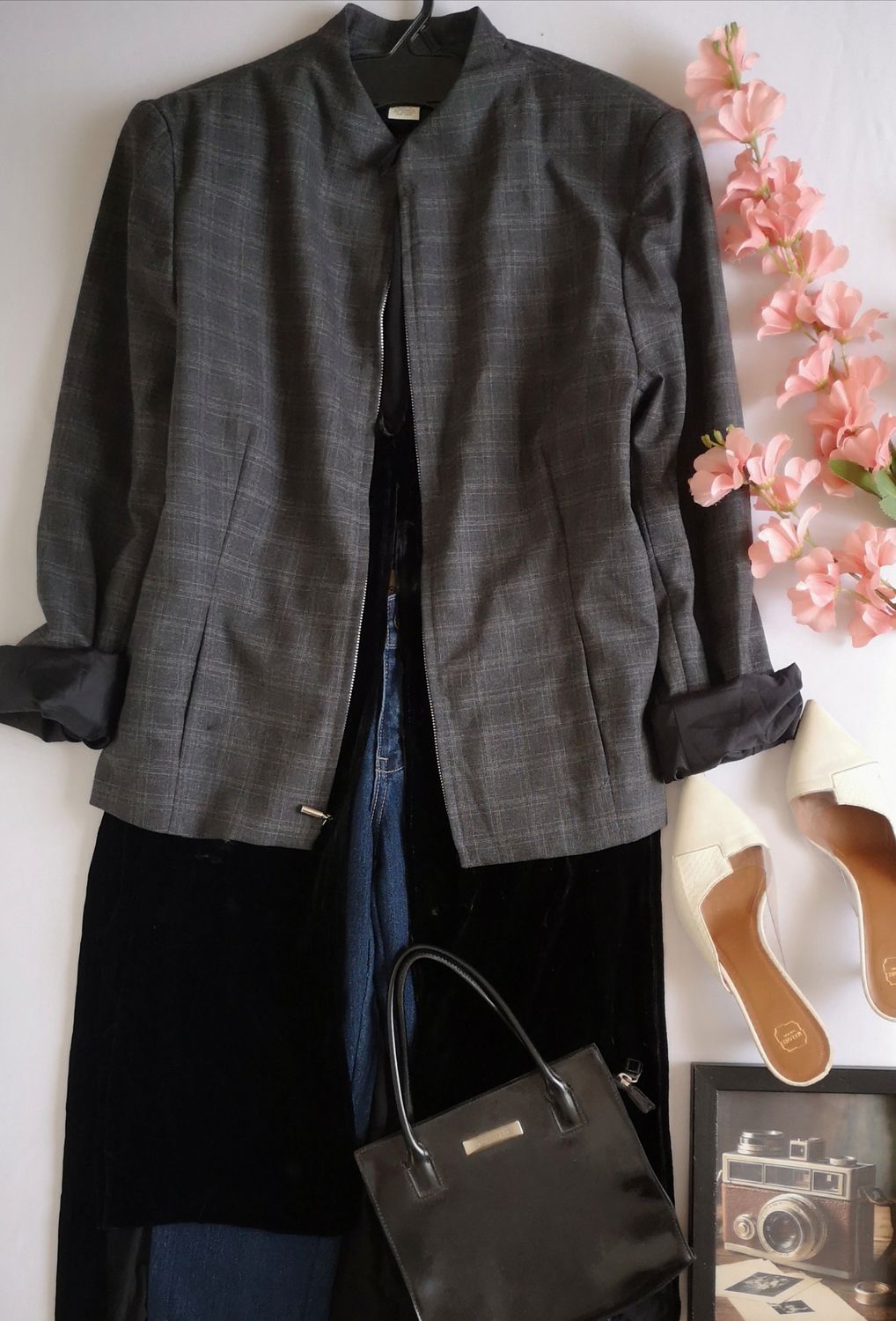 CHAQUETA CON ZIPPER