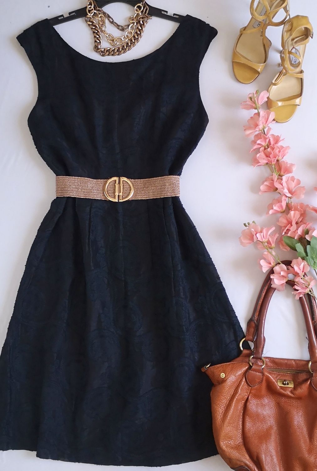 VESTIDO MIDI INCLUYE CINCHO