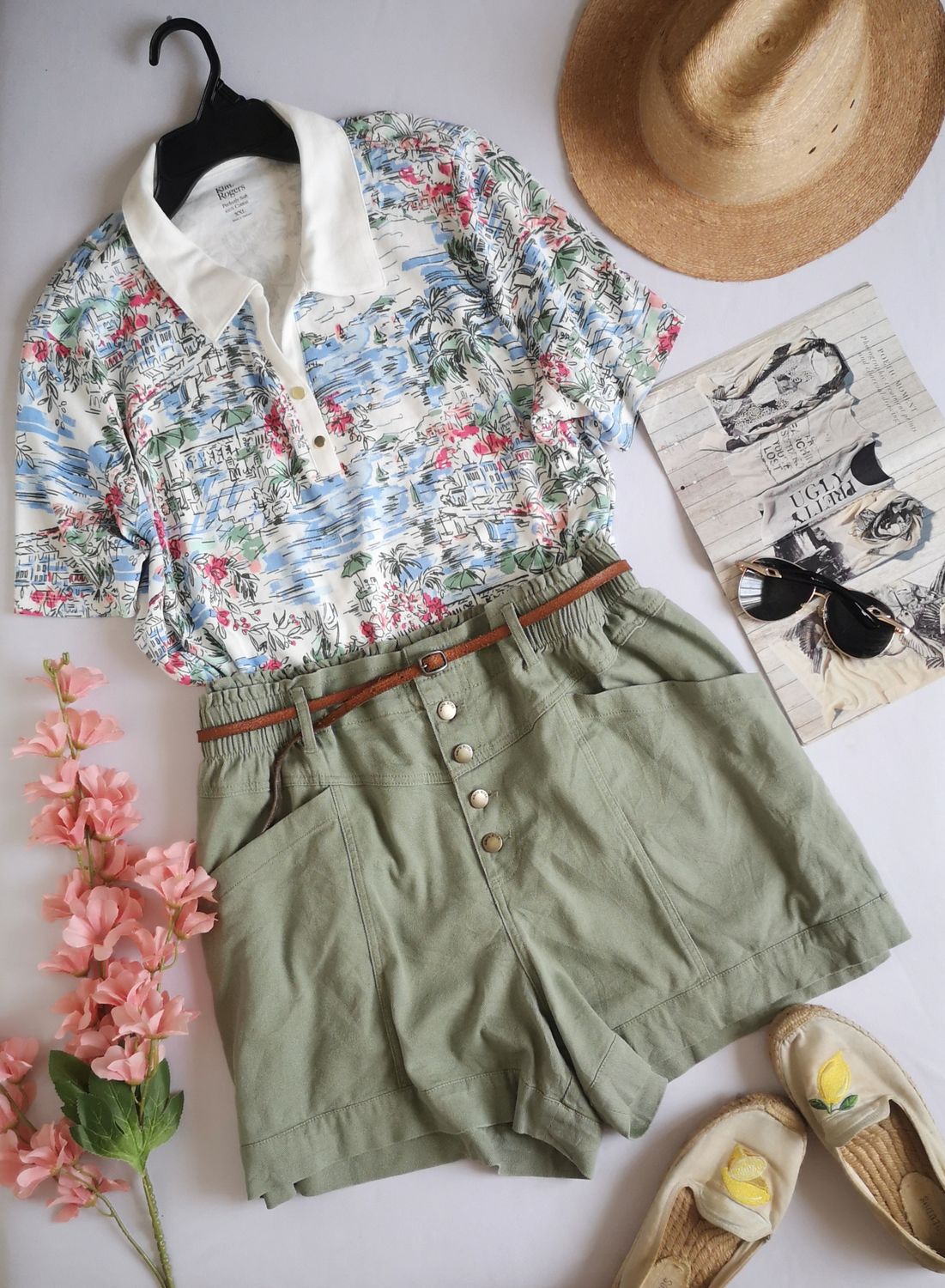 BLUSA TIPO POLO Y SHORT CON BOLSAS