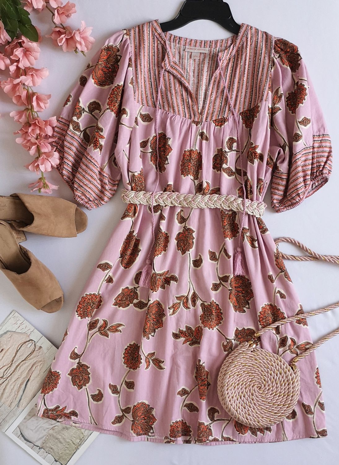 VESTIDO CON BOLSAS A LOS LADOS INCLUYE CINCHO