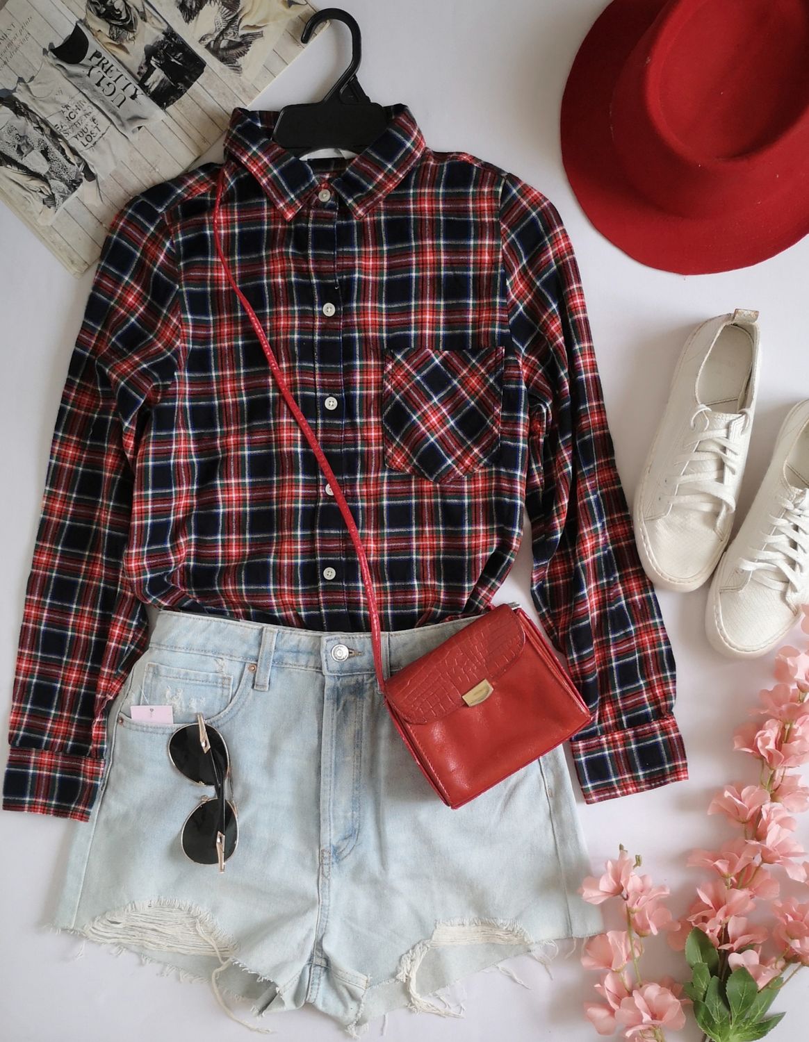 SHORT NUEVO Y BLUSA CAMISERA