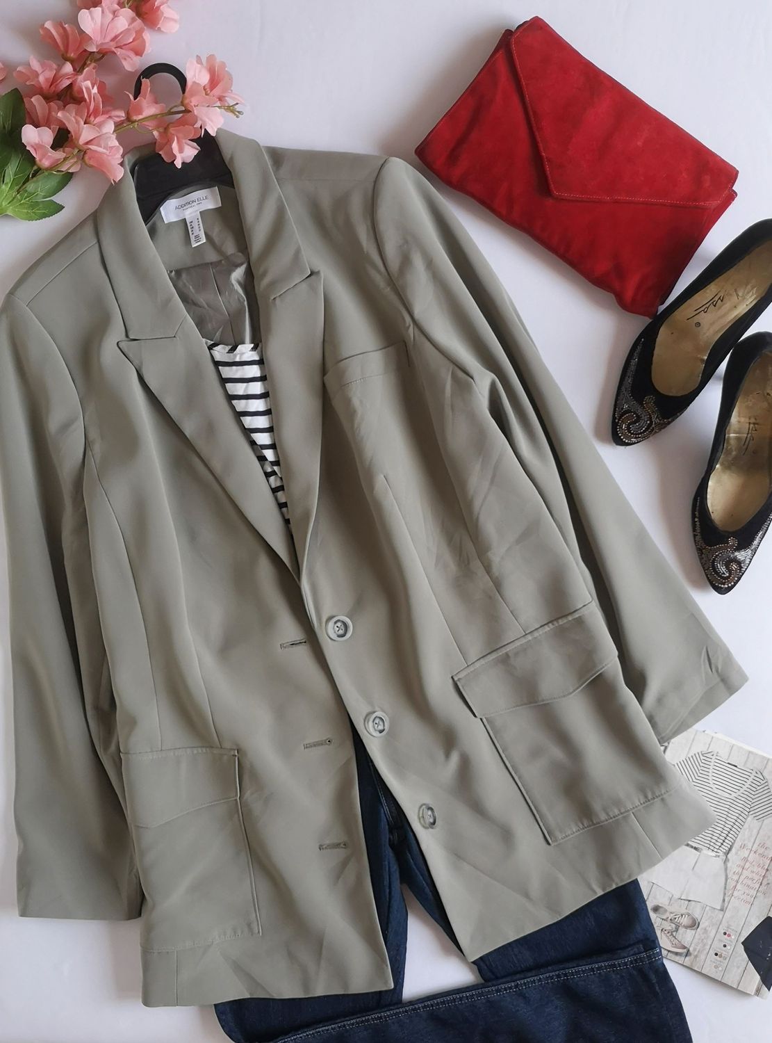 BLAZER CON BOLSAS ADELANTE