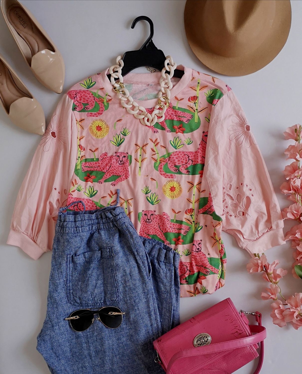 BLUSA BORDADA DE LAS MANGAS