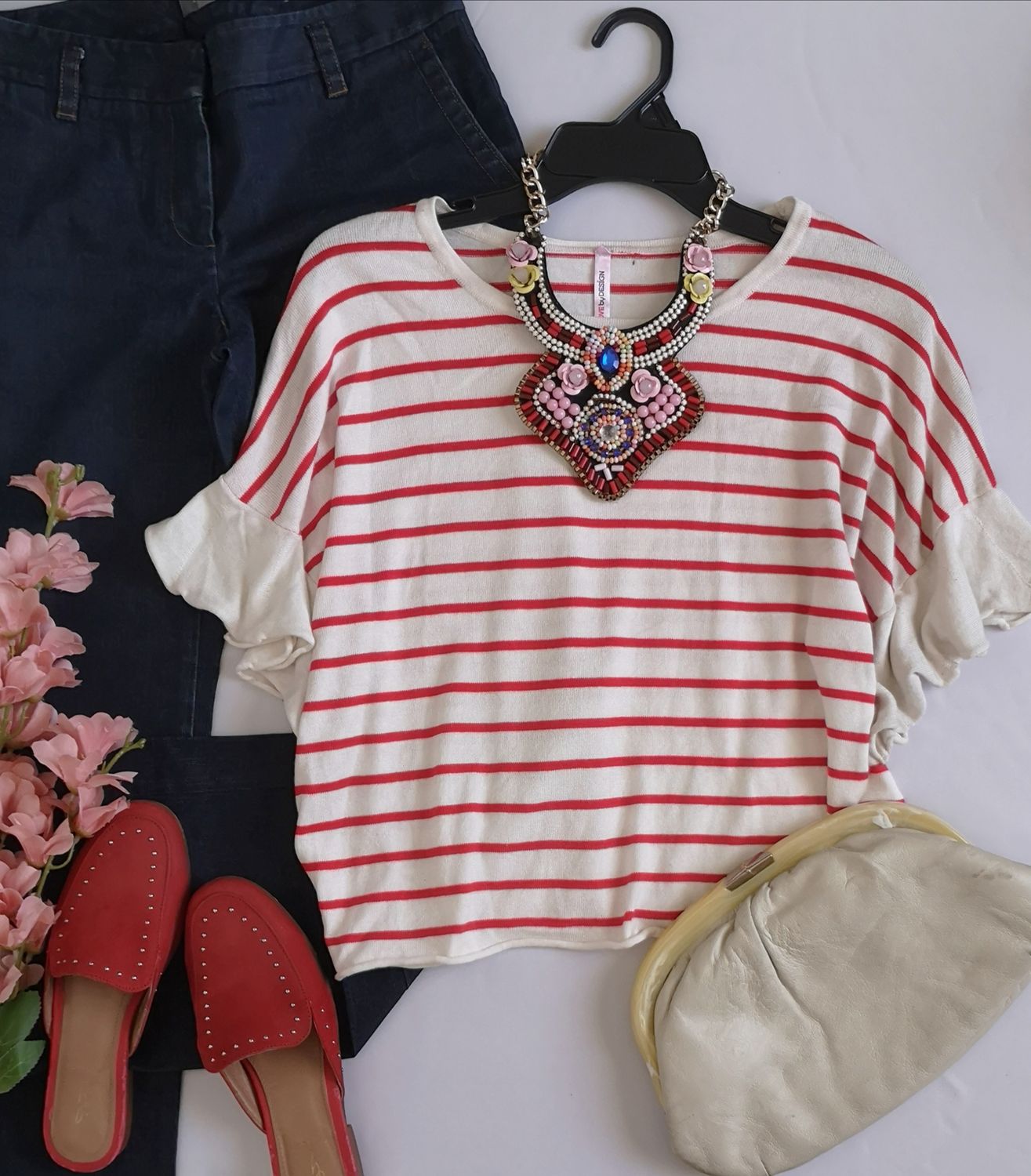 BLUSA CON OLANES EN LAS MANGAS ⚓