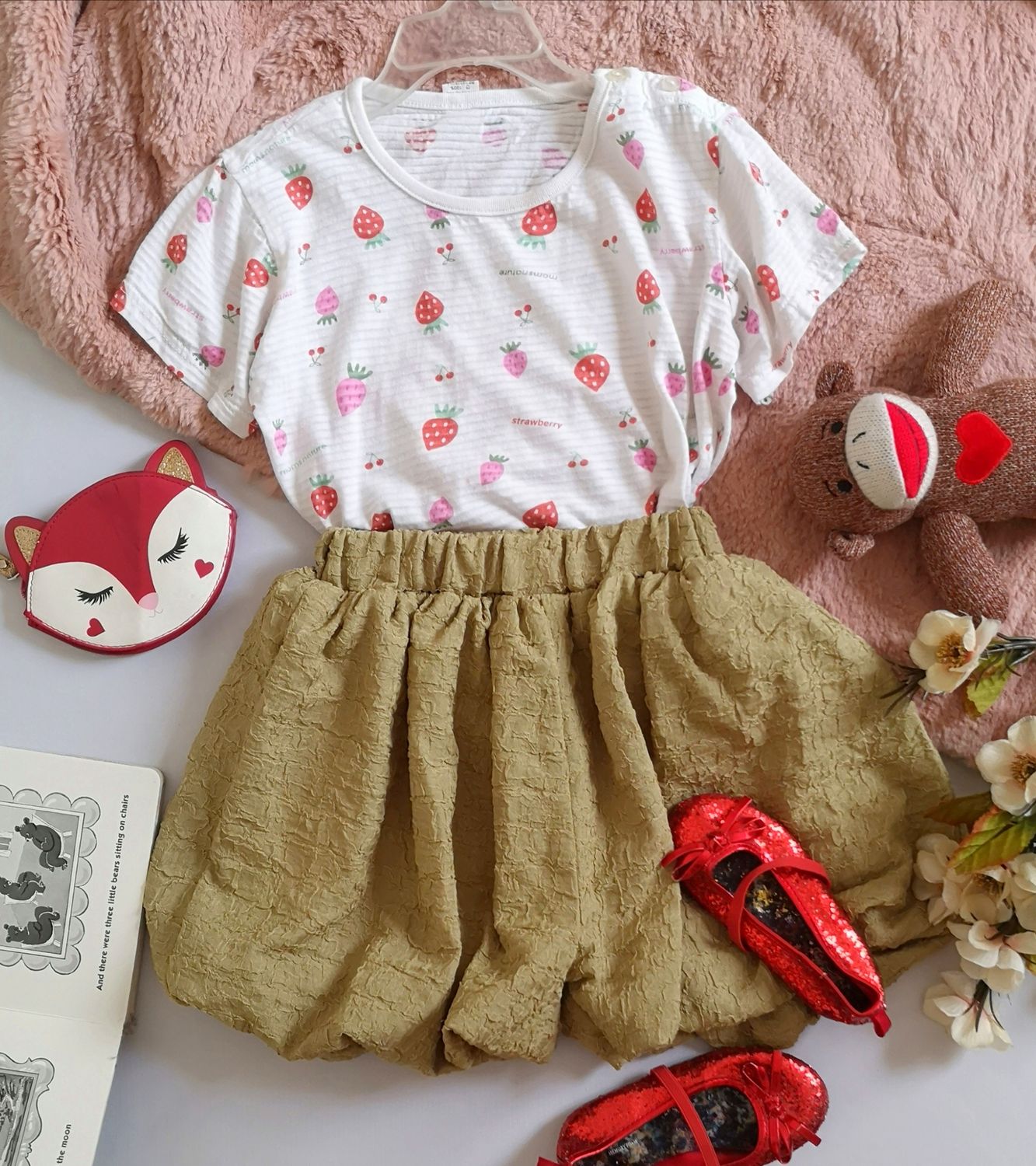 SHORT TIPO GLOBO Y BLUSA TELA SUAVE