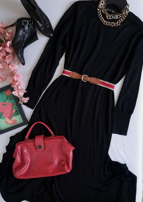 VESTIDO TIPO SUÉTER ASIMÉTRICO DE ABAJO INCLUYE CINCHO