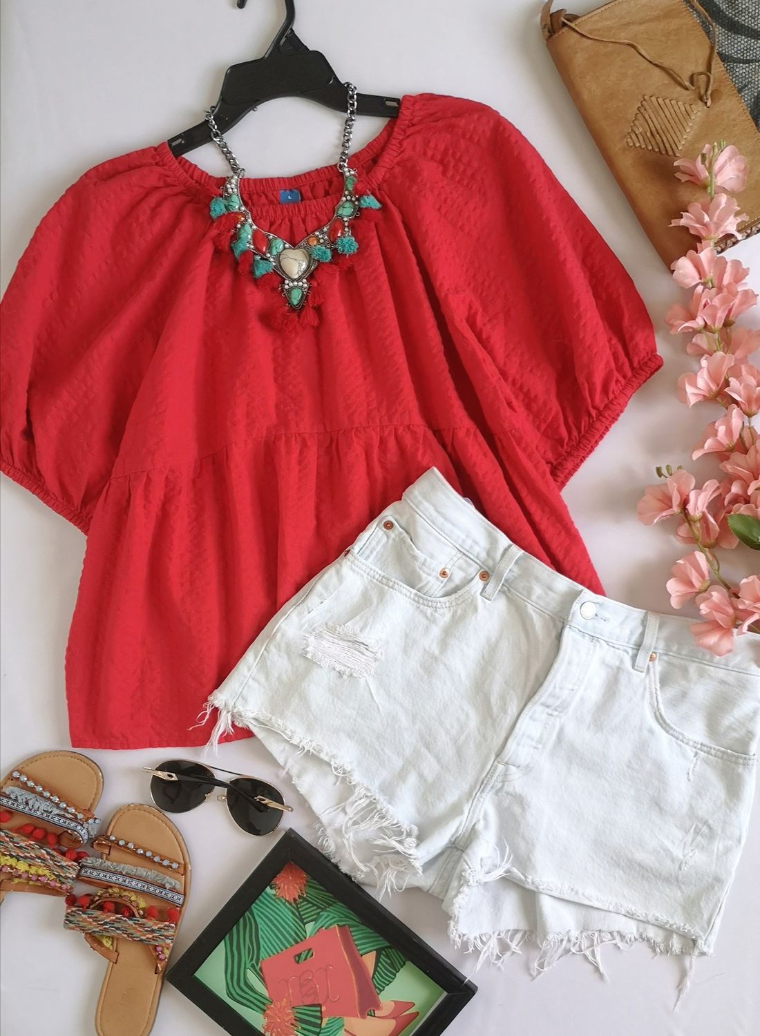 SHORT LEVI&#39;S Y BLUSA MANGAS BOMBACHAS