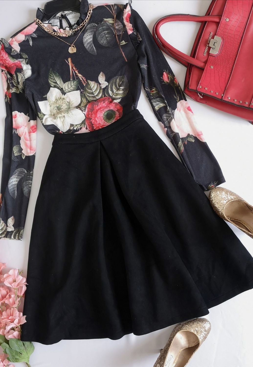 FALDA MIDI TELA PIEL DE DURAZNO Y BLUSA MANGA LARGA ❤️