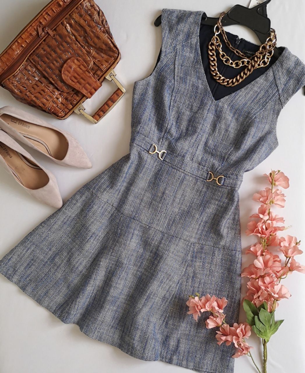 VESTIDO CAMPANA ABAJO