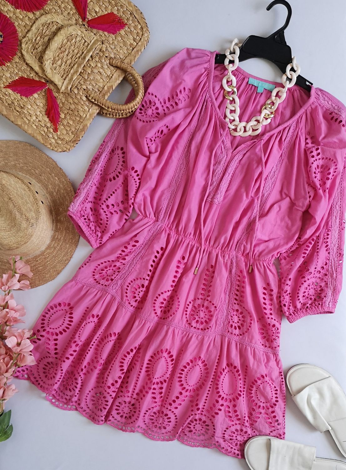 VESTIDO BORDADO INGLÉS INCLUYE COLLAR