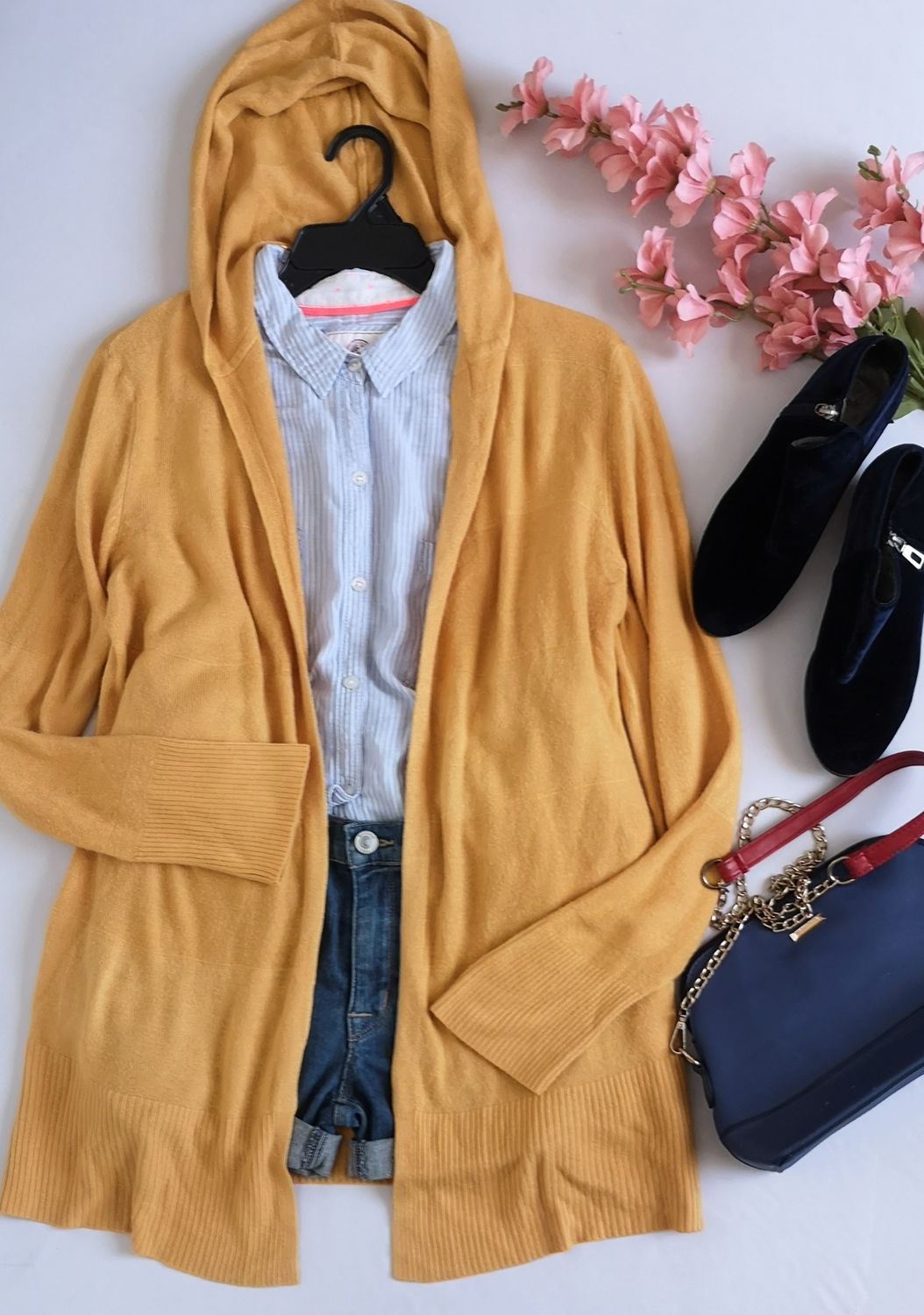 CÁRDIGAN CON GORRO ❤️