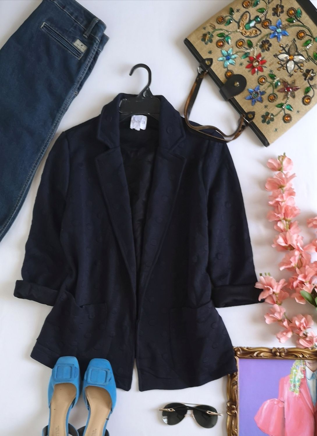 BLAZER CON BOLSAS ADELANTE