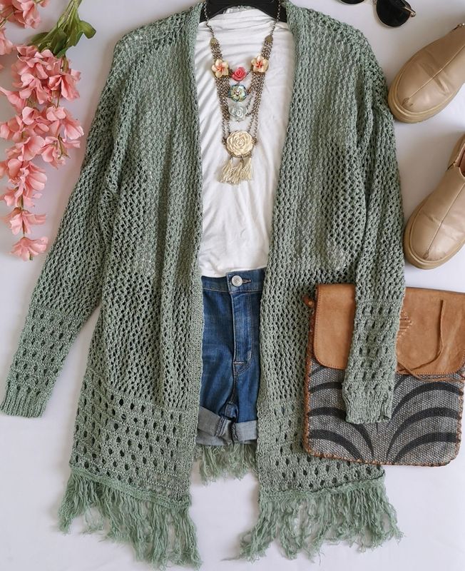 CÁRDIGAN CON FLECOS