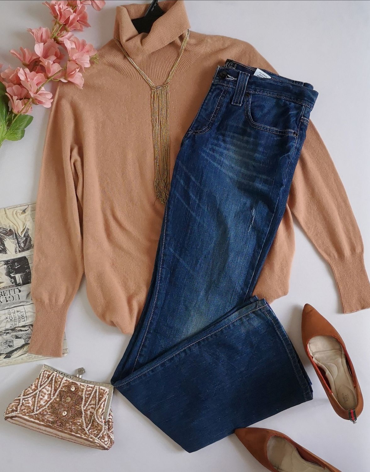 SUÉTER LARGO Y JEANS CAMPANA ⚓