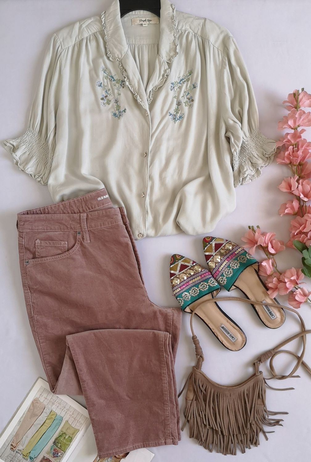 BLUSA BORDADA Y PANTALÓN CORTO ❤️