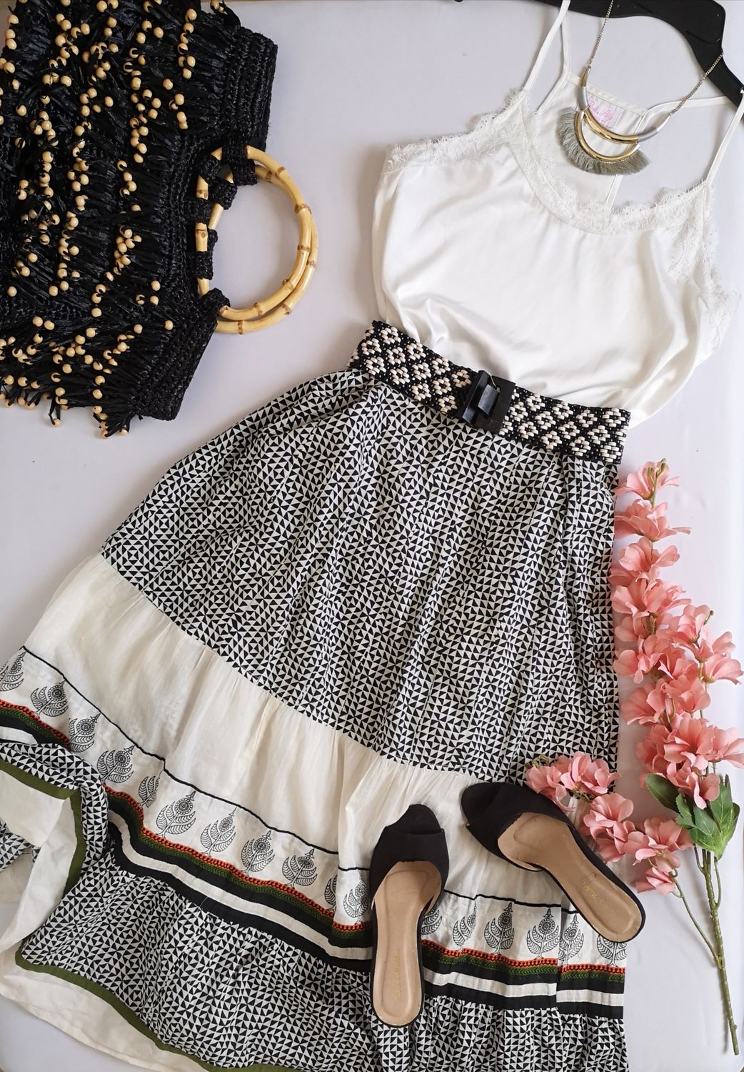 FALDA AL TOBILLO Y BLUSA TIPO SEDA ⚓